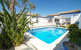 VILLA YUCA CON PISCINA PRIVADA en CONIL DE LA FRONTERA